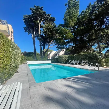 Les Muleaux - Wifi, Tv, Piscine De Apartment